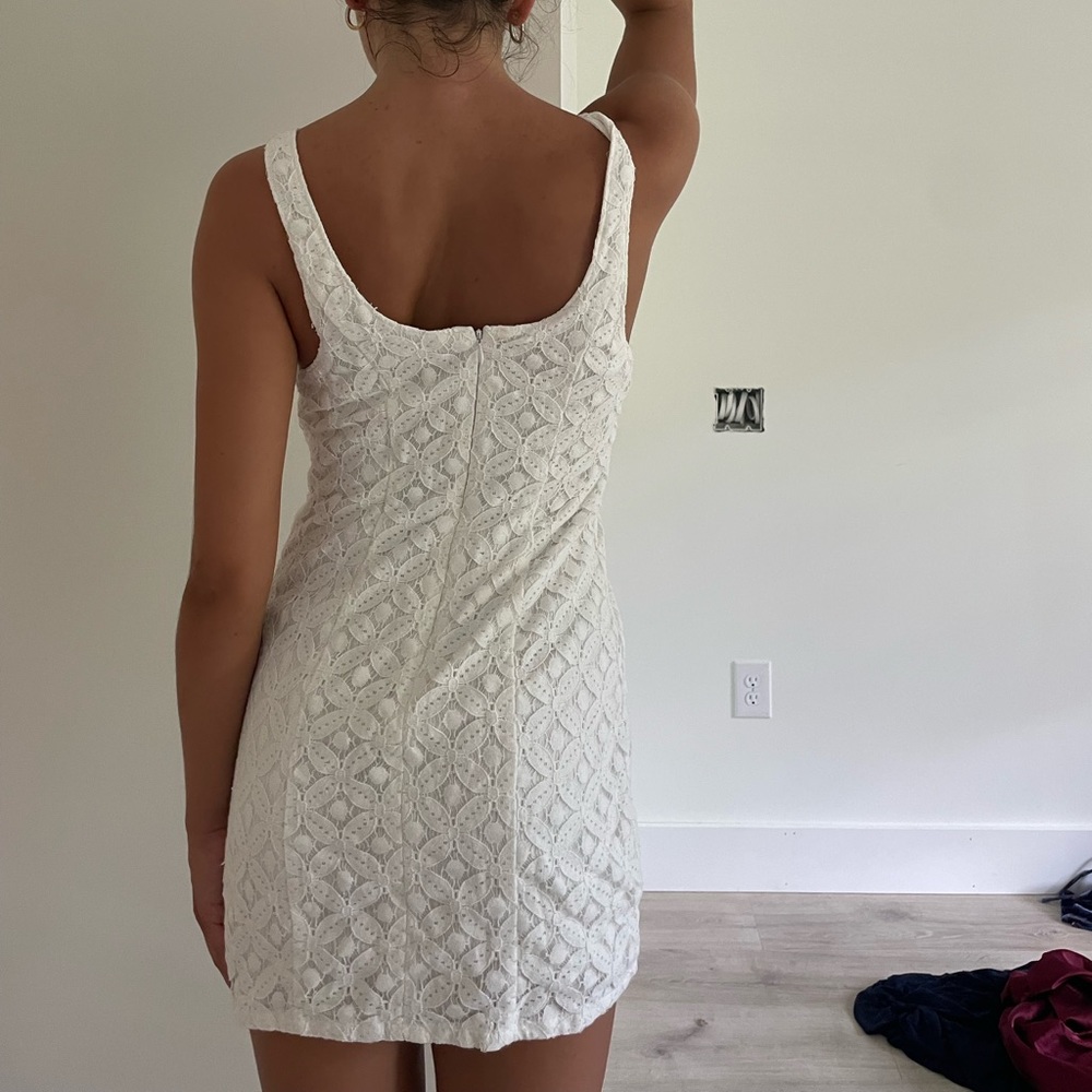 PERFECT WHITE DRESS